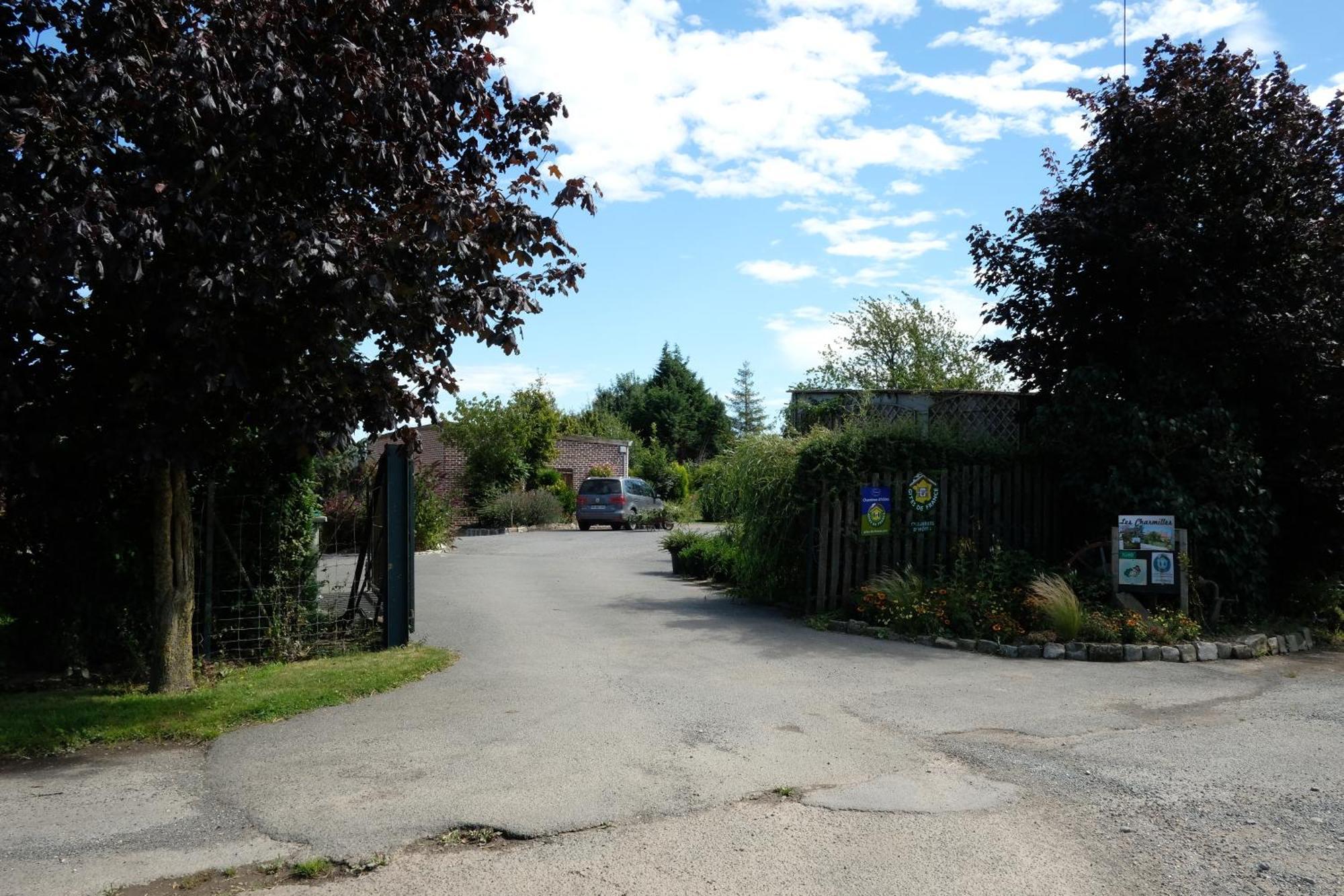 Les Charmilles Hazebrouck Exterior foto